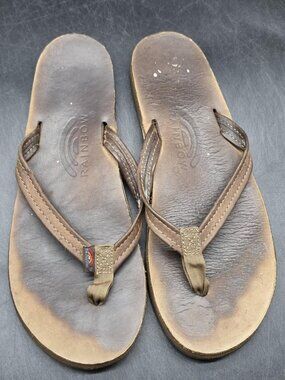 Rainbow Sandals womens Size 6 Brown Flip Flop Thong Damage Beach Casual Shoes